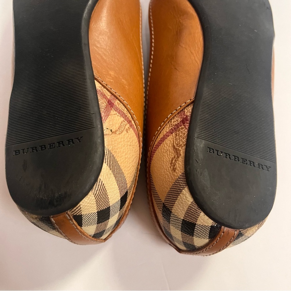 Burberry Bicolor Romsey Peep Toe Ballet Flats Size 38 - Picture 5 of 11